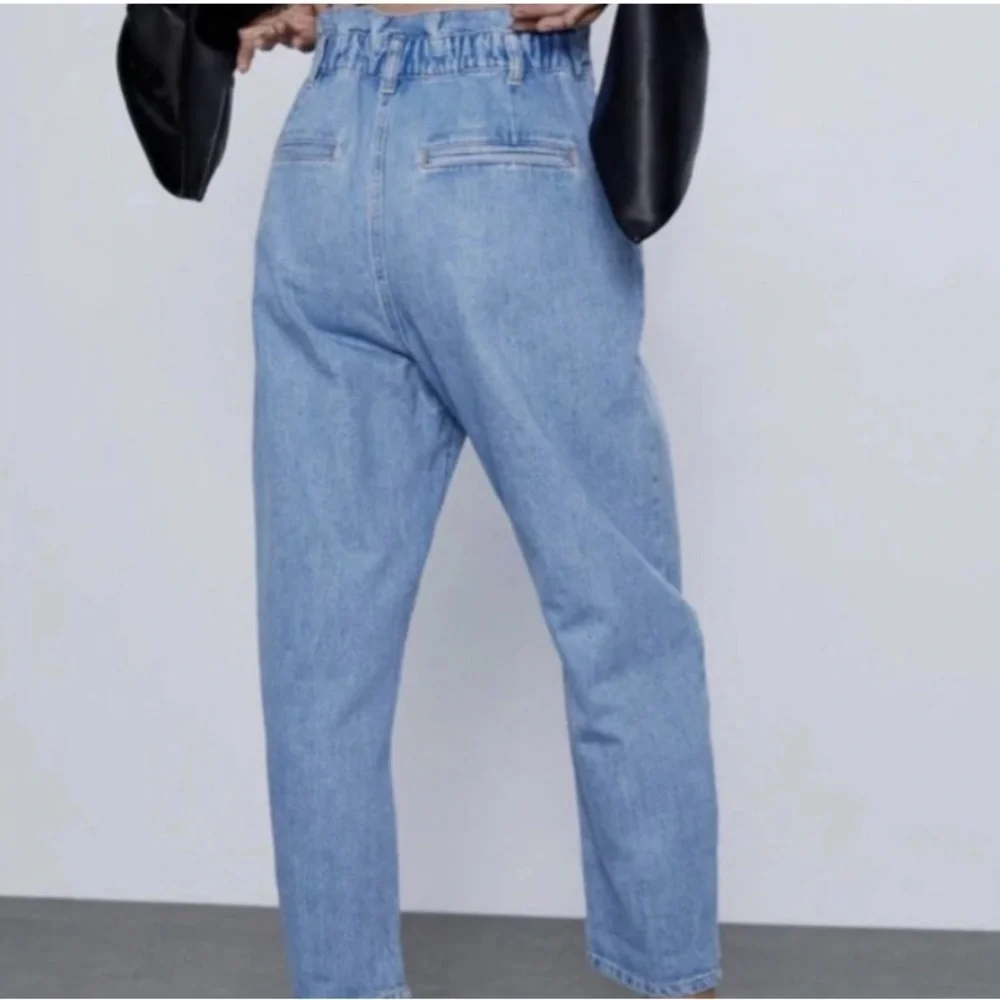 Zara Baggy Paperbag jeans with front patch pockets size 6, EUC